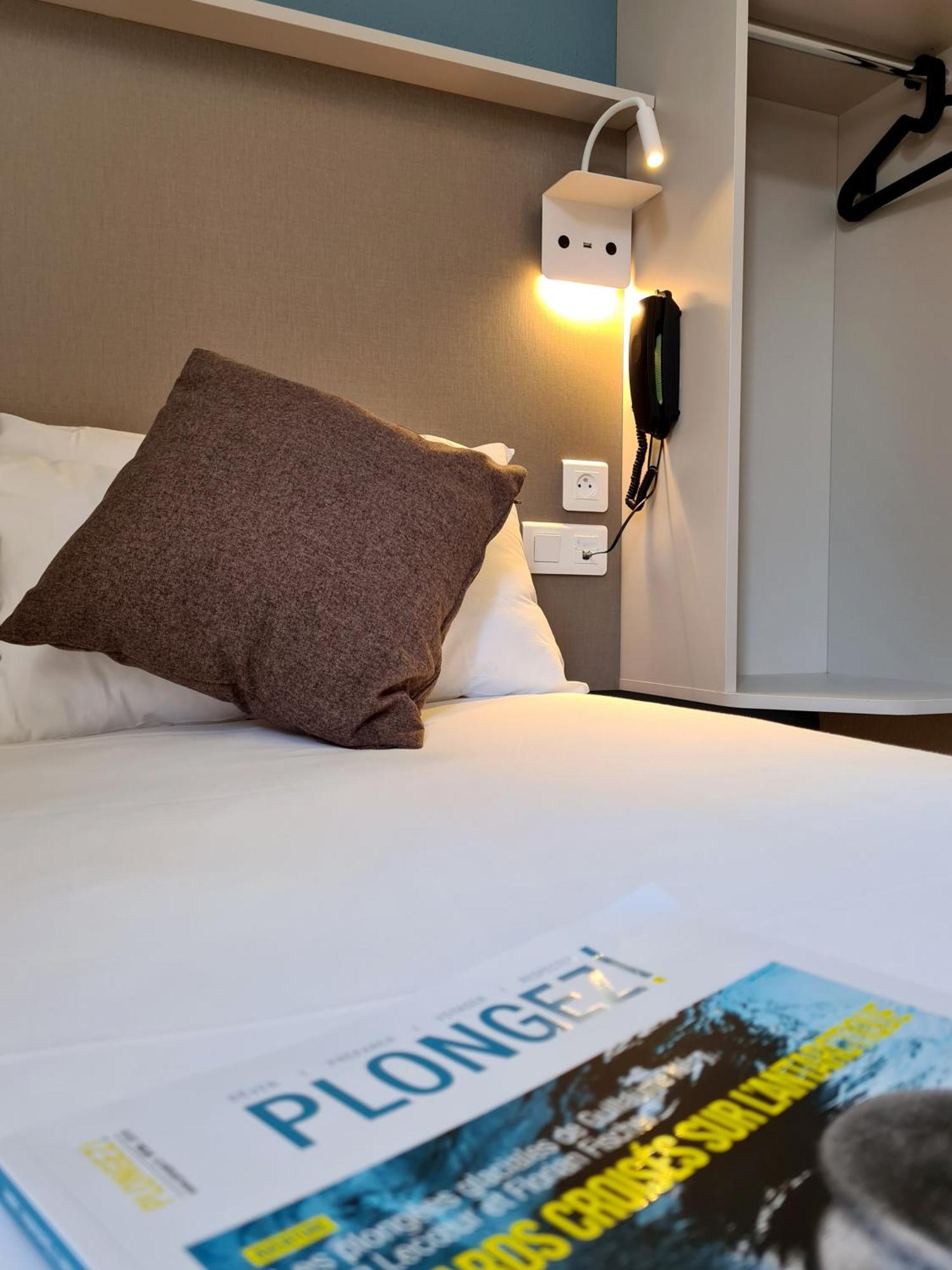 The Originals City Hotel Marseille Aeroport Vitrolles  Exterior photo
