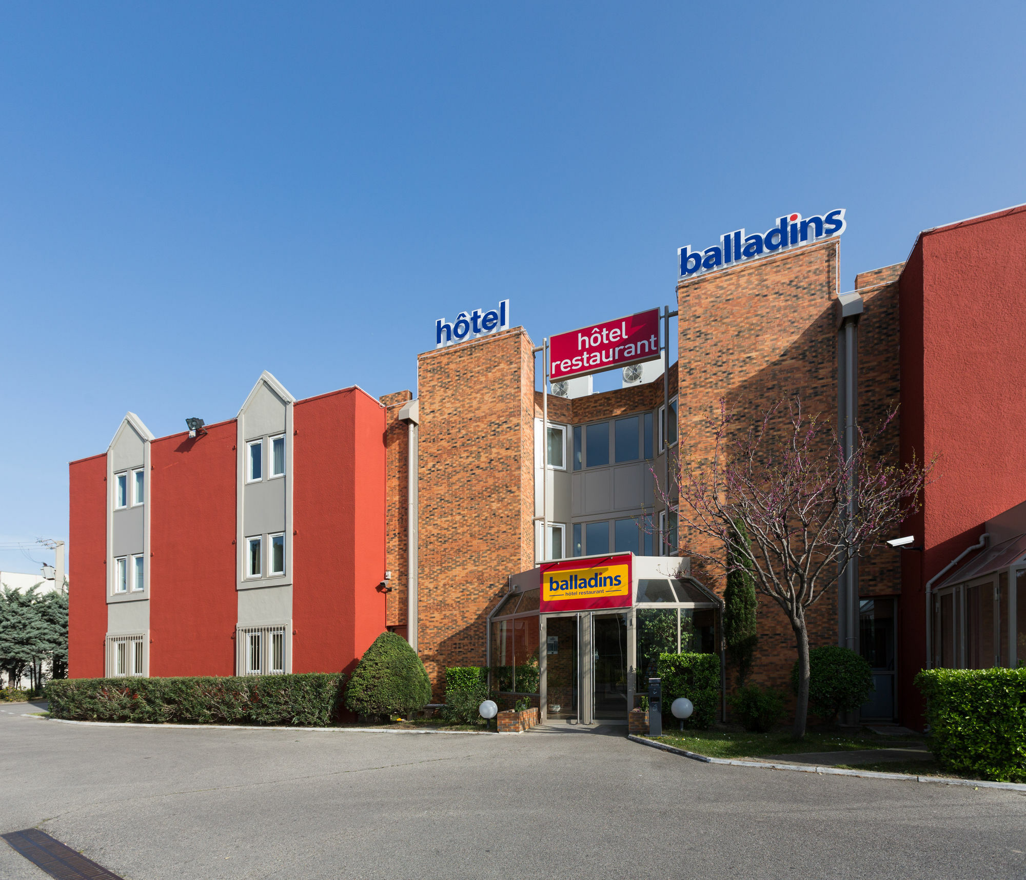 The Originals City Hotel Marseille Aeroport Vitrolles  Exterior photo